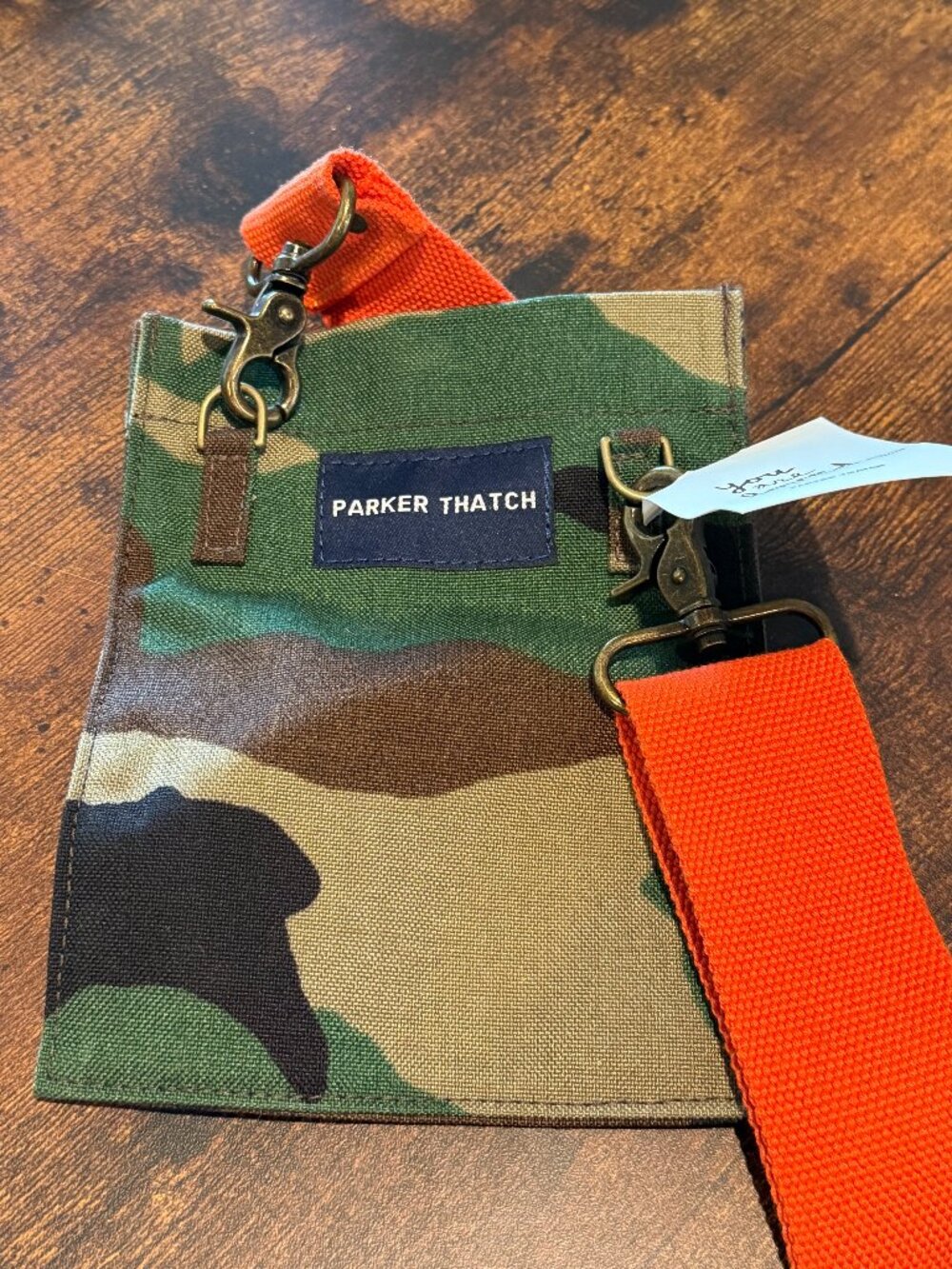 🌿 Parker Thatch Sophie Camo Crossbody Bag — NWT 🧡